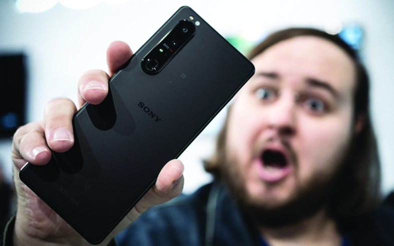  Sony đang tung ra nhiều mẫu smarphone cao cấp.