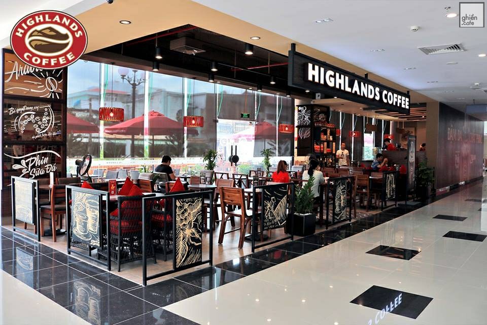 Đang ăn nên làm ra tại thị trường Việt Nam, David Thái vẫn chấp nhận bán Highlands Coffee từng khiến nhiều người thắc mắc vào thời điểm năm 2011.