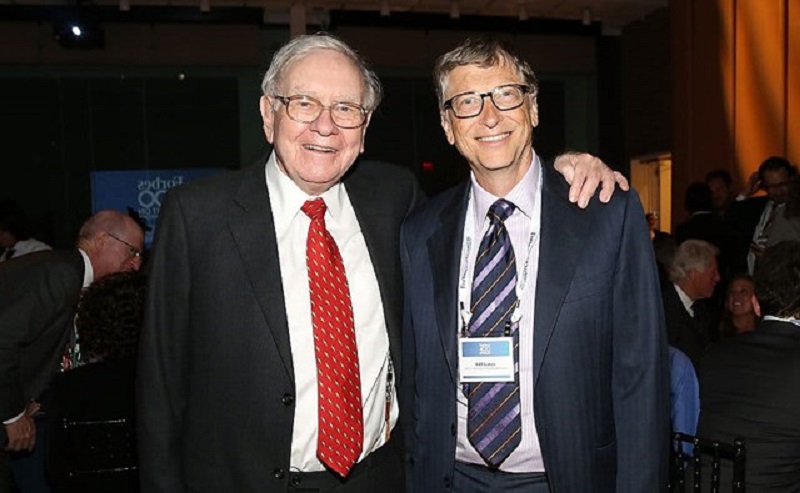 Tỷ phú Warren Buffett và tỷ phú Bill Gates, hai nhân vật nổi tiếng của Quỹ Bill & Melinda Gates Foundation.