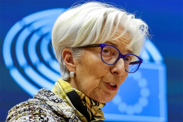 Chủ tịch Ngân hàng Trung ương Châu Âu Christine Lagarde cho biết Bitcoin và các loại tiền điện tử khác “chẳng có giá trị gì”.