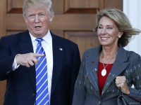 Ông Trump chọn bà Betsy DeVos làm Bộ trưởng Giáo dục Mỹ