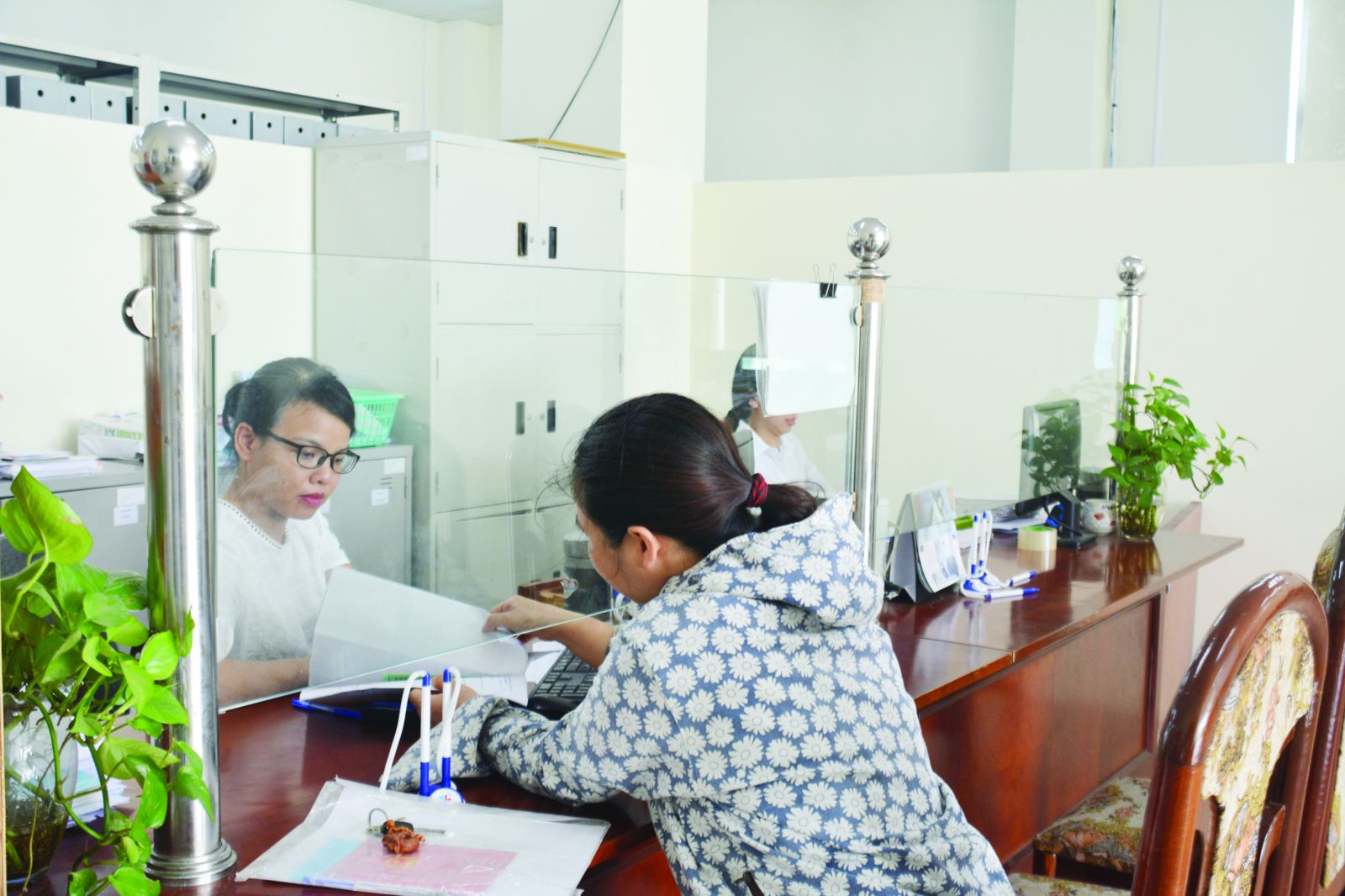 p/BHXH tỉnh Hải Dương chú trọng việc đơn giản hóa các TTHC trong thực hiện nhiệm vụ chuyên môn; sửa đổi các thủ tục theo hướng tạo thuận lợi hơn cho người dân và doanh nghiệp.