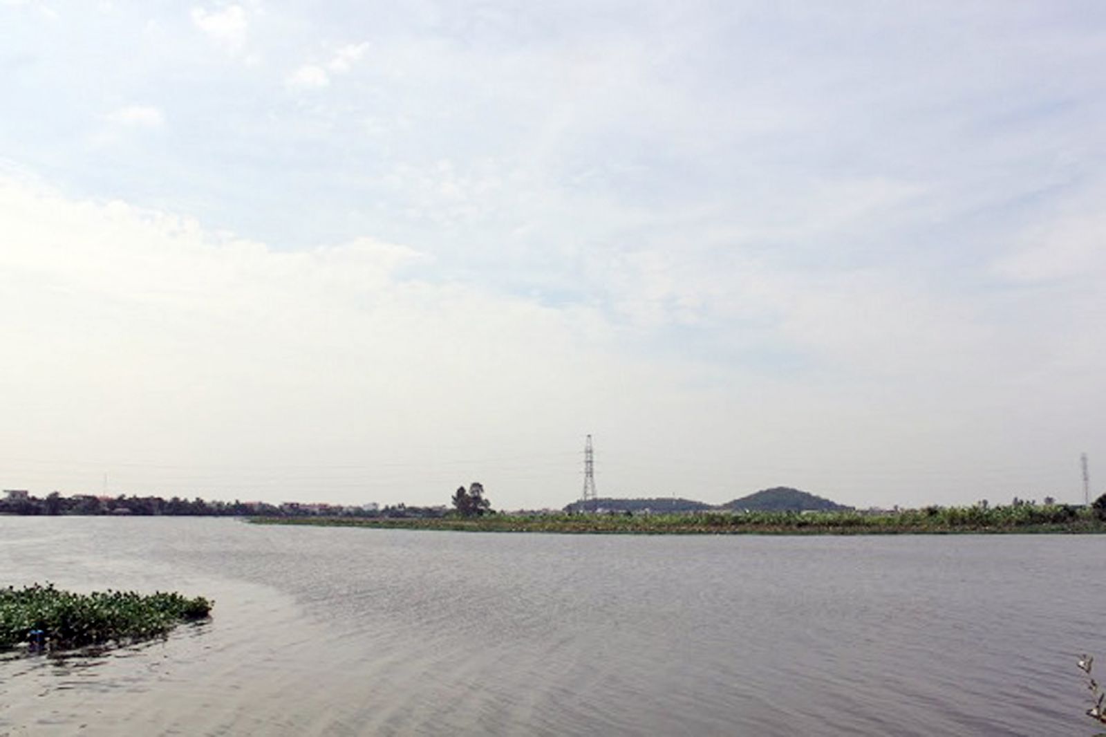 p/Độ mặn của nguồn nước trong hệ thống An Kim Hải, kênh Chanh Dương và đặc biệt là sông Đa Độ tăng cao đột biến so với năm 2018 và những năm trước đây.