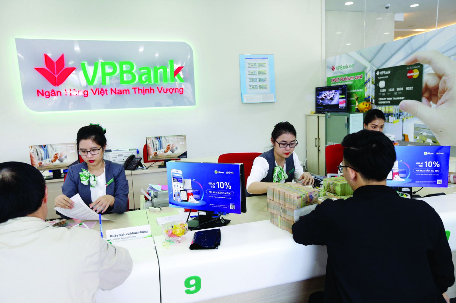  Cùng với sự phát triển của công nghệ, các ngân hàng như VPBank luôn phải đấu tranh với các thủ đoạn lừa đảo tinh vi, nhằm chiếm đoạt tiền của khách hàng, làm tổn hại đến uy tín nhà băng. 