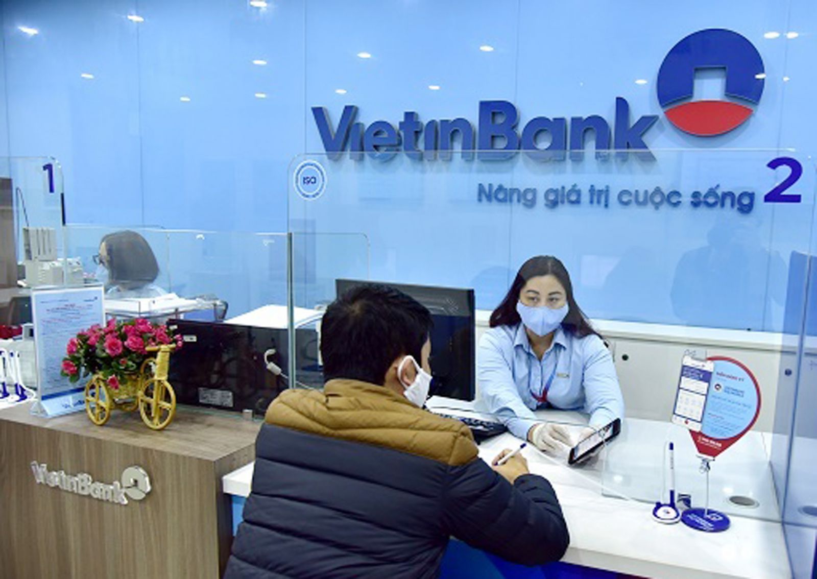 VietinBank đã thực hiện cơ cấu lại nợ và giữ nguyên nhóm nợ khoảng trên 700 khách hàng với dư nợ tín dụng khoảng hơn 30 nghìn tỷ đồng...