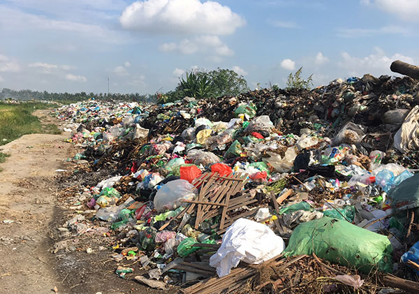 Bãi rác gây ô nhiễm nguồn nước ở xã Kim Liên, huyện Kim Thành, tỉnh Hải Dương