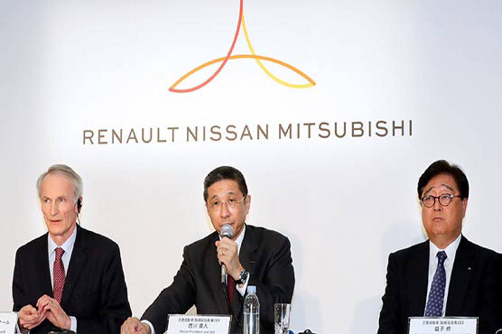  Liên minh ô tô Renault – Nissan – Mitsubishi đã xuất hiện ở hơn 200 quốc gia với 10 thương hiệu. (Ban điều hành của Liên minh Renault – Nissan – Mitsubishi. Ảnh: UPI)