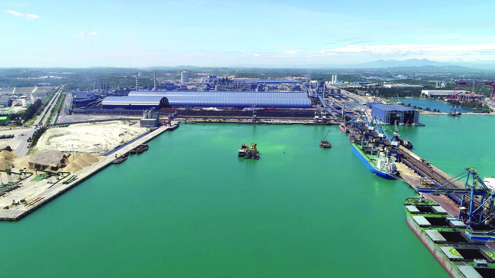  Cảng chuyên dùng Hòa Phát Dung Quất sẵn sàng đón tàu trọng tải 200.000 tấn.