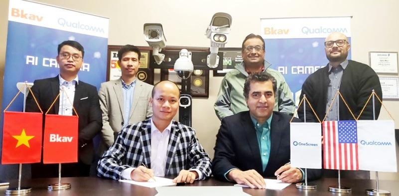  Bkav ký thỏa thuận hợp tác với OneScreen phân phối camera tại thị trường Mỹ.