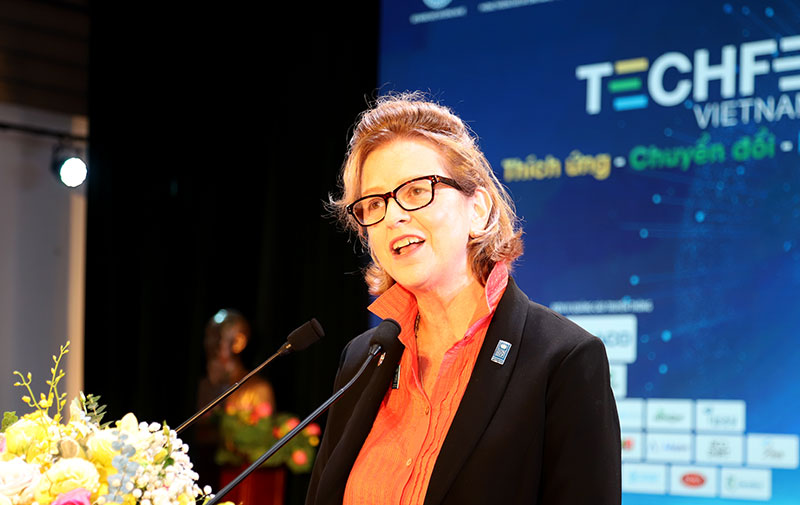 Bà Caitlin Wiesen, đại diện thường trú Chương trình phát triển Liên hợp quốc (UNDP) tại Việt Nam