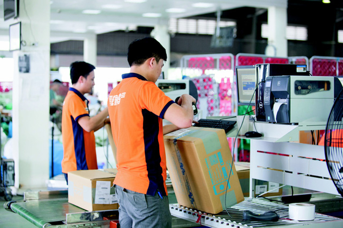  Sàn giao dịch vận tải của Vietnam Post là một phương thức mới không chỉ giúp giảm chi phí mà còn giúp các công ty vận tải khác cùng tham gia vào hoạt động vận tải bưu chính.