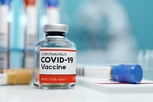 Việc phê duyệt một số vaccine COVID-19 vào cuối 2020 mang lại hy vọng về triển vọng tích cực hơn vào năm 2021