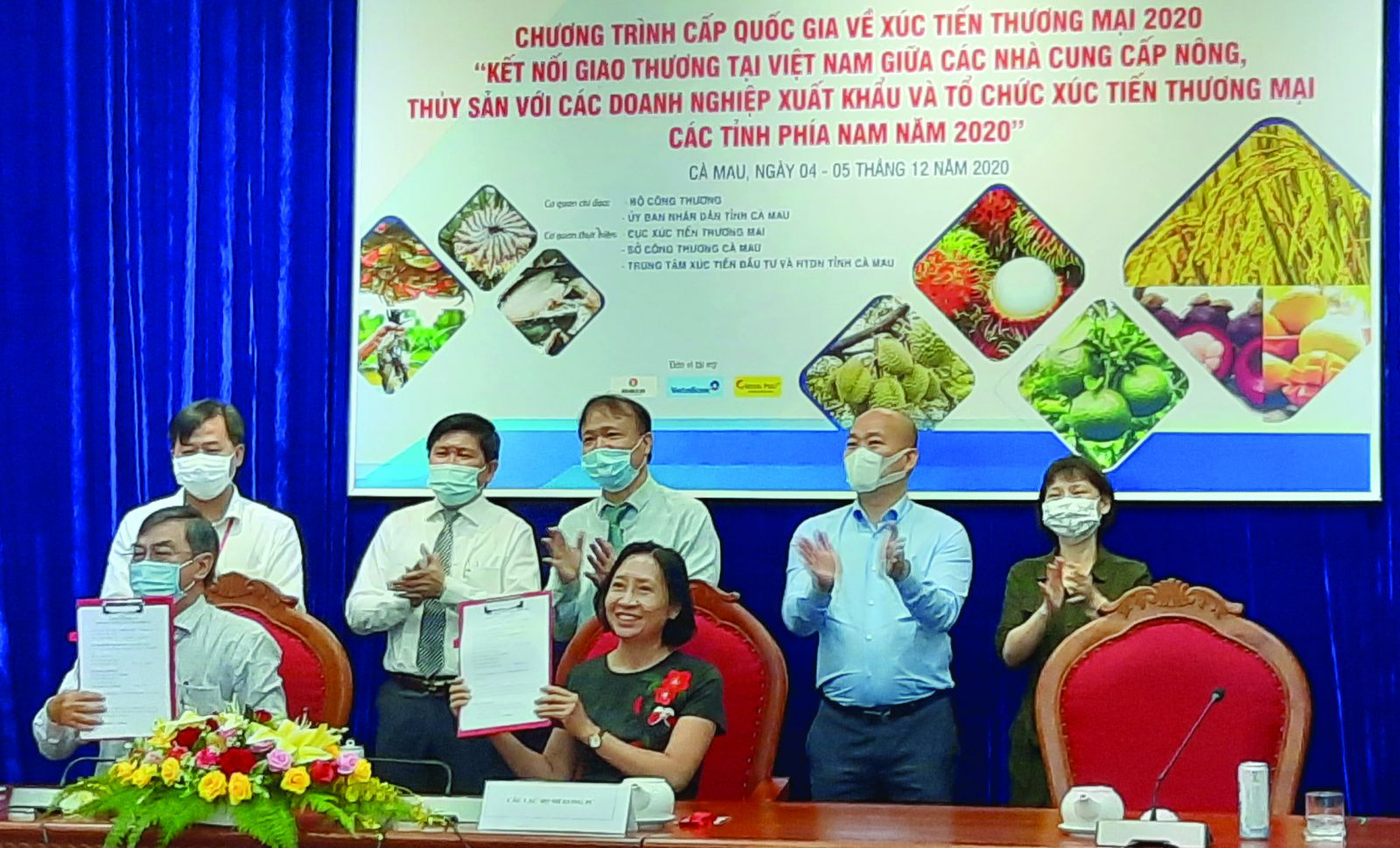  Trung tâm Xúc tiến đầu tư thương mại du lịch Kiên Giang ký kết với đối tác nước ngoài tại Hội nghị kết nối giao thương.