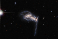 Khoảnh khắc kinh hoàng: 3 thiên hà nuốt nhau, tạo "siêu quái vật"