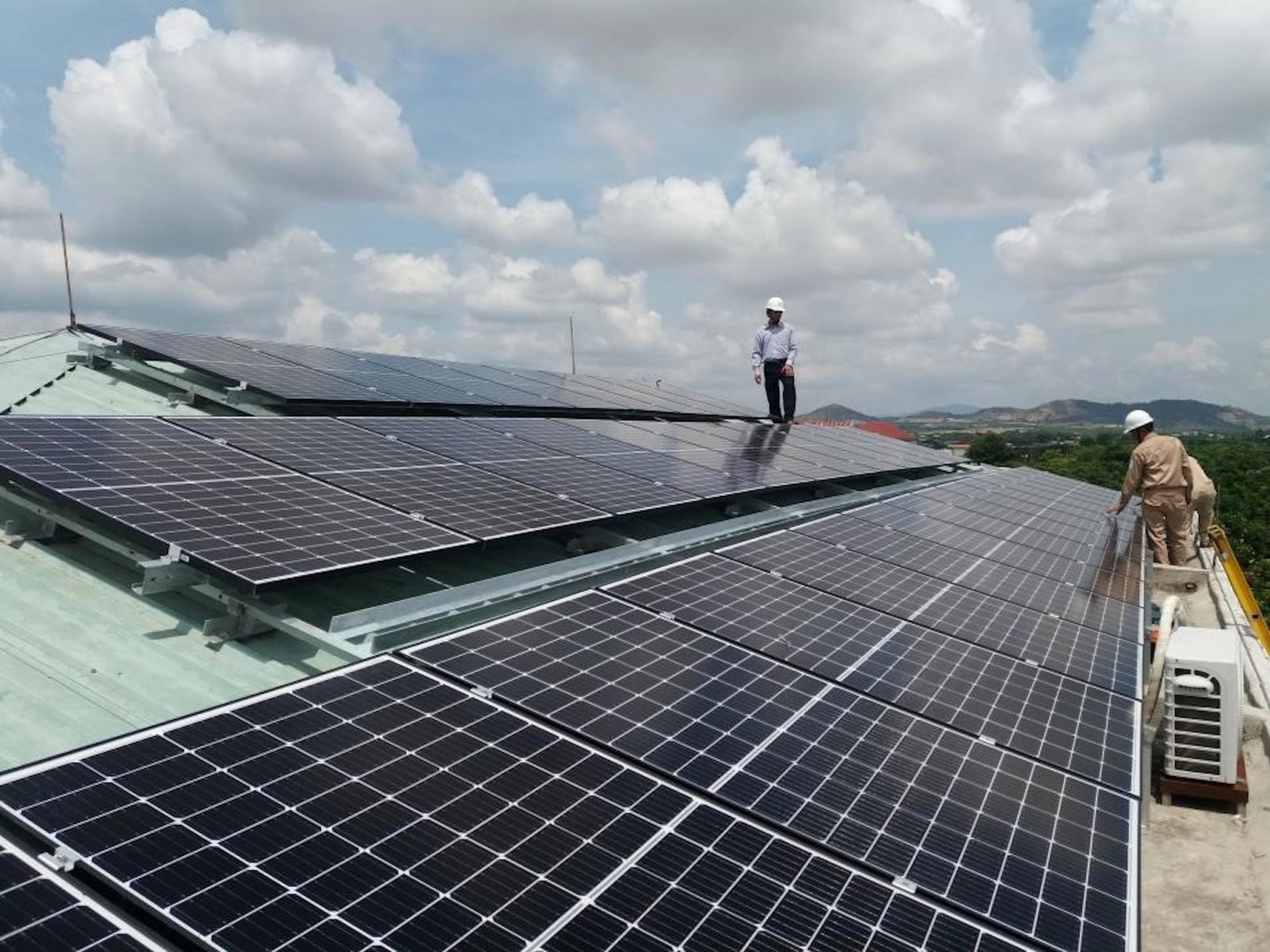  Dự án điện mặt trời được thực hiện với 80% vốn đi vay của doanh nghiệp