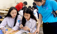 BHXH TP.Móng Cái (Quảng Ninh):p/Tích cực tăng độ “phủ sóng” BHYT học sinh - sinh viên