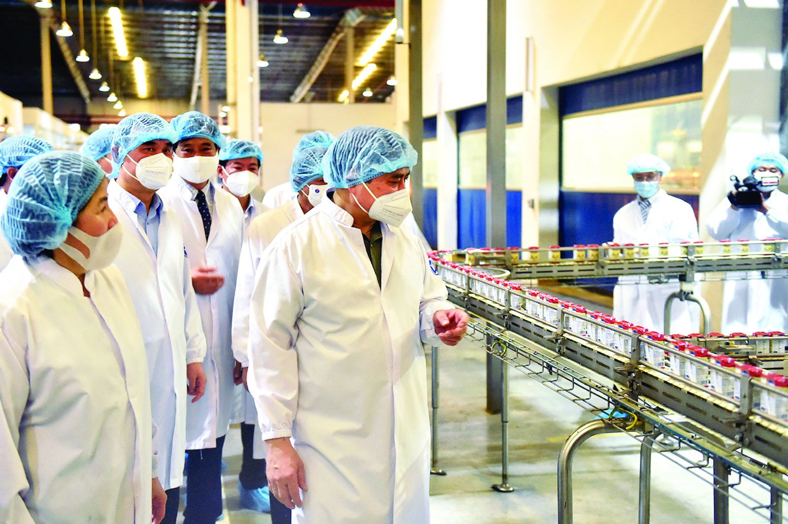  Thủ tướng Phạm Minh Chính đến thăm cơ sở sản xuất của Công ty Sữa Vinamilk tại KCN Mỹ Phước, huyện Bến Cát.