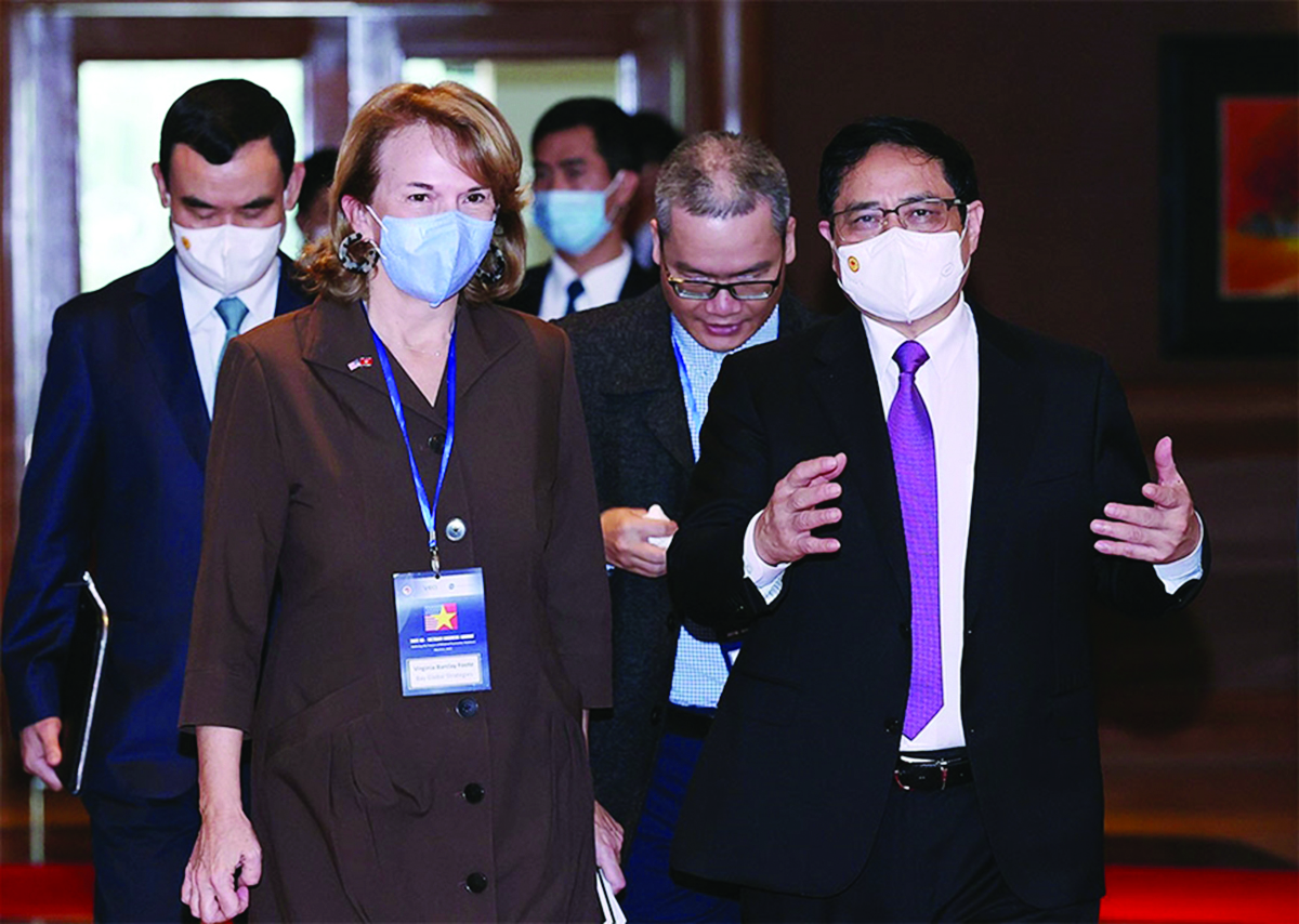 p/Thủ tướng Chính phủ và các đại biểu tại Hội nghị Thượng đỉnh Kinh doanh Việt Nam - Hoa Kỳ.