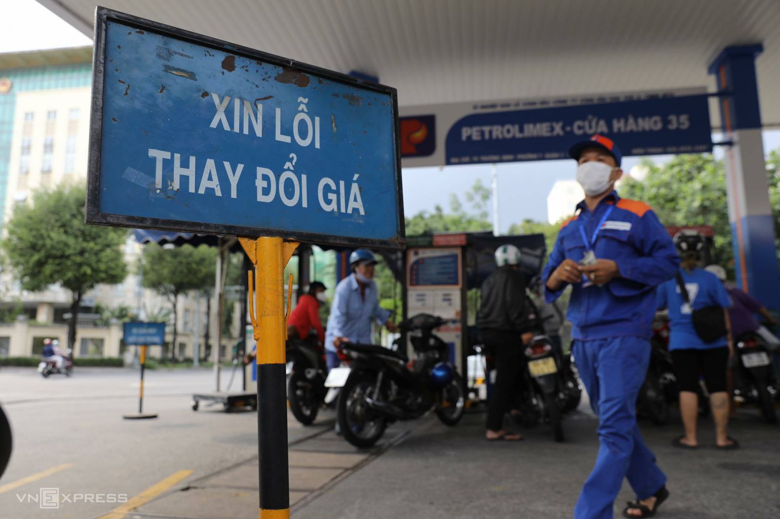  Tần suất điều chỉnh giá xăng dầu của Việt Nam cần giảm chu kỳ từ 10 ngày xuống 5 ngày theo thông lệ quốc tế.
