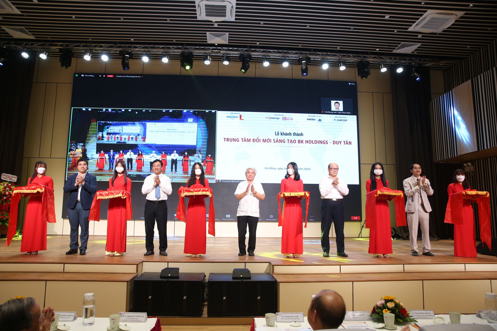 Đại diện Bộ Khoa học và Công nghệ đã phát động Ngày hội Khởi nghiệp sáng tạo Quốc gia (Techfest 2022) lần thứ 8 khu vực miền Trung – Tây nguyên tại hội thảo.