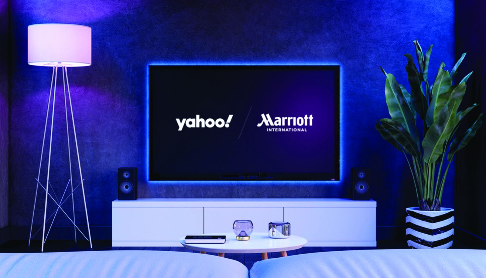  Marriott hợp tác với Yahoo Inc cung cấp dịch vụ quảng cáo, đối tượng khách hàng có thể dựa trên dữ liệu khách hàng ẩn danh từ những lượt tìm kiếm và đặt phòng trên các kênh kỹ thuật số của mình.
