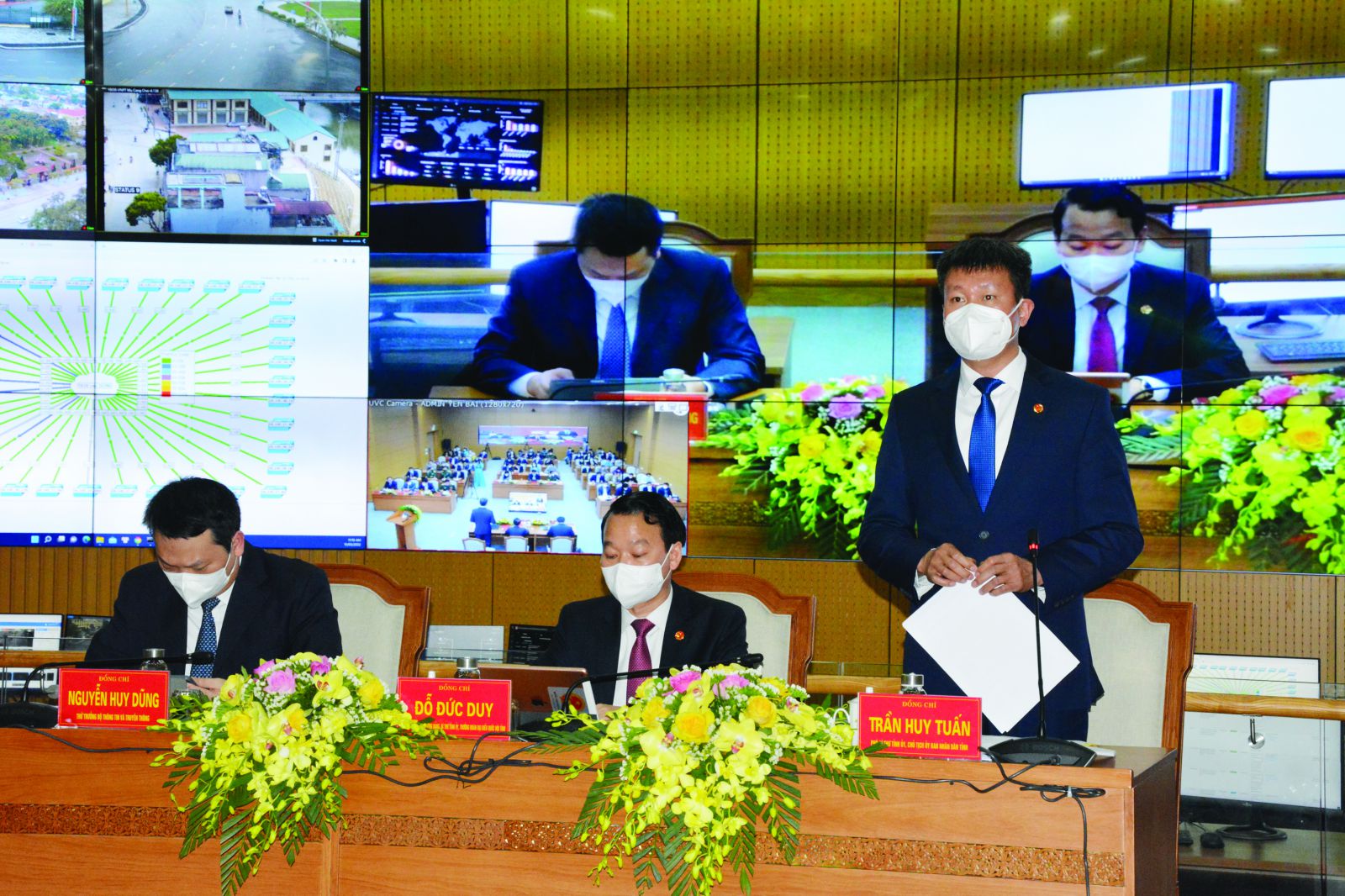  Chủ tịch UBND tỉnh Trần Huy Tuấn phát biểu tại buổi khai trương cơ sở hạ tầng đô thị thông minh và Hội nghị triển khai nhiệm vụ 