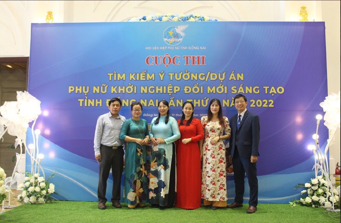 Hội đồng giám khảo trong cuộc thi phụ nữ khởi nghiệp đổi mới sáng tạo tỉnh Đồng Nai 2022