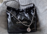 Túi đeo vai Chanel HoBo 22 bag black màu đen khóa bạc