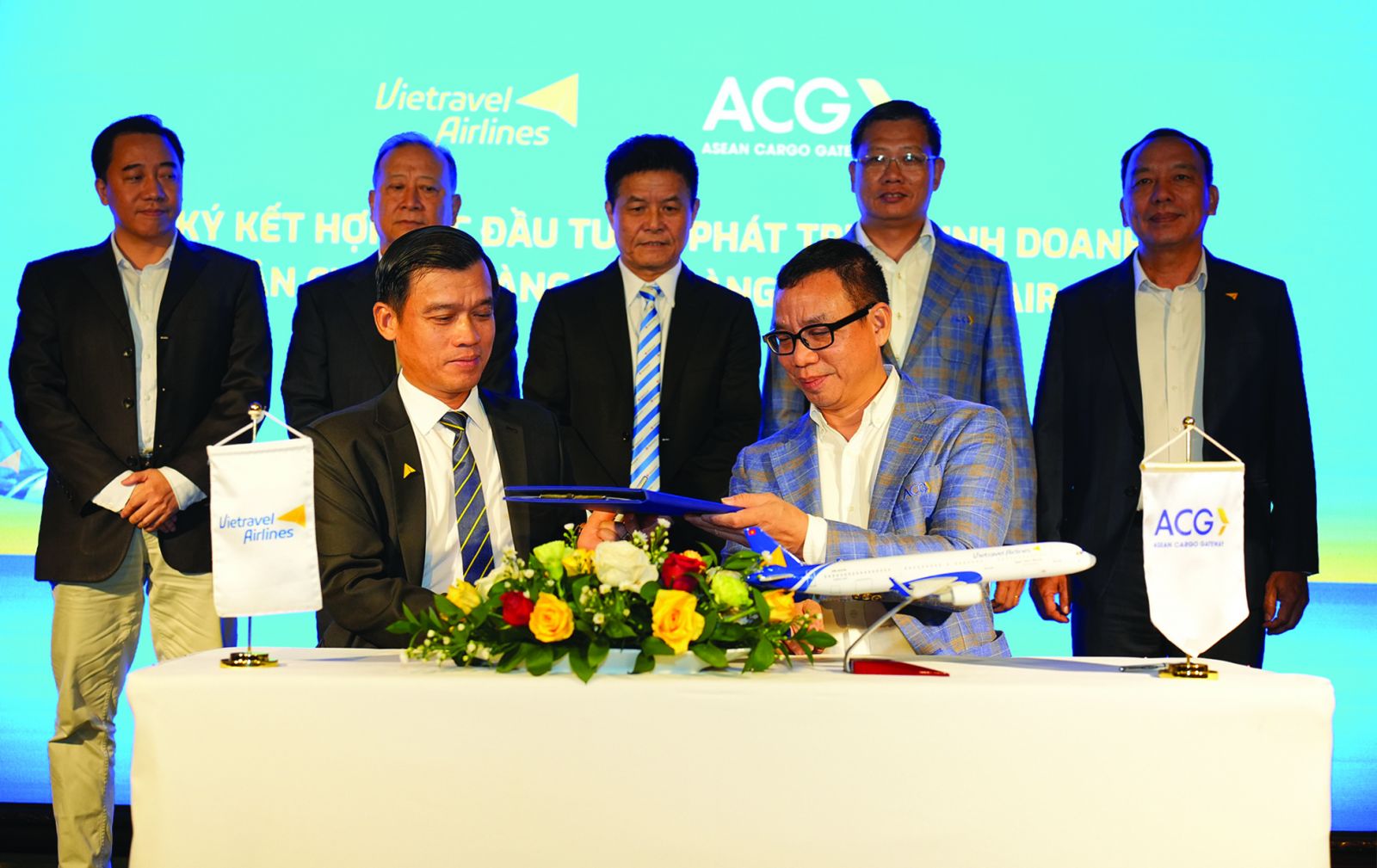  Vietravel Airlines và Asean Cargo Gateway (ACG) chính thức công bố hợp tác đầu tư phát triển thị trường hàng hoá hàng không.
