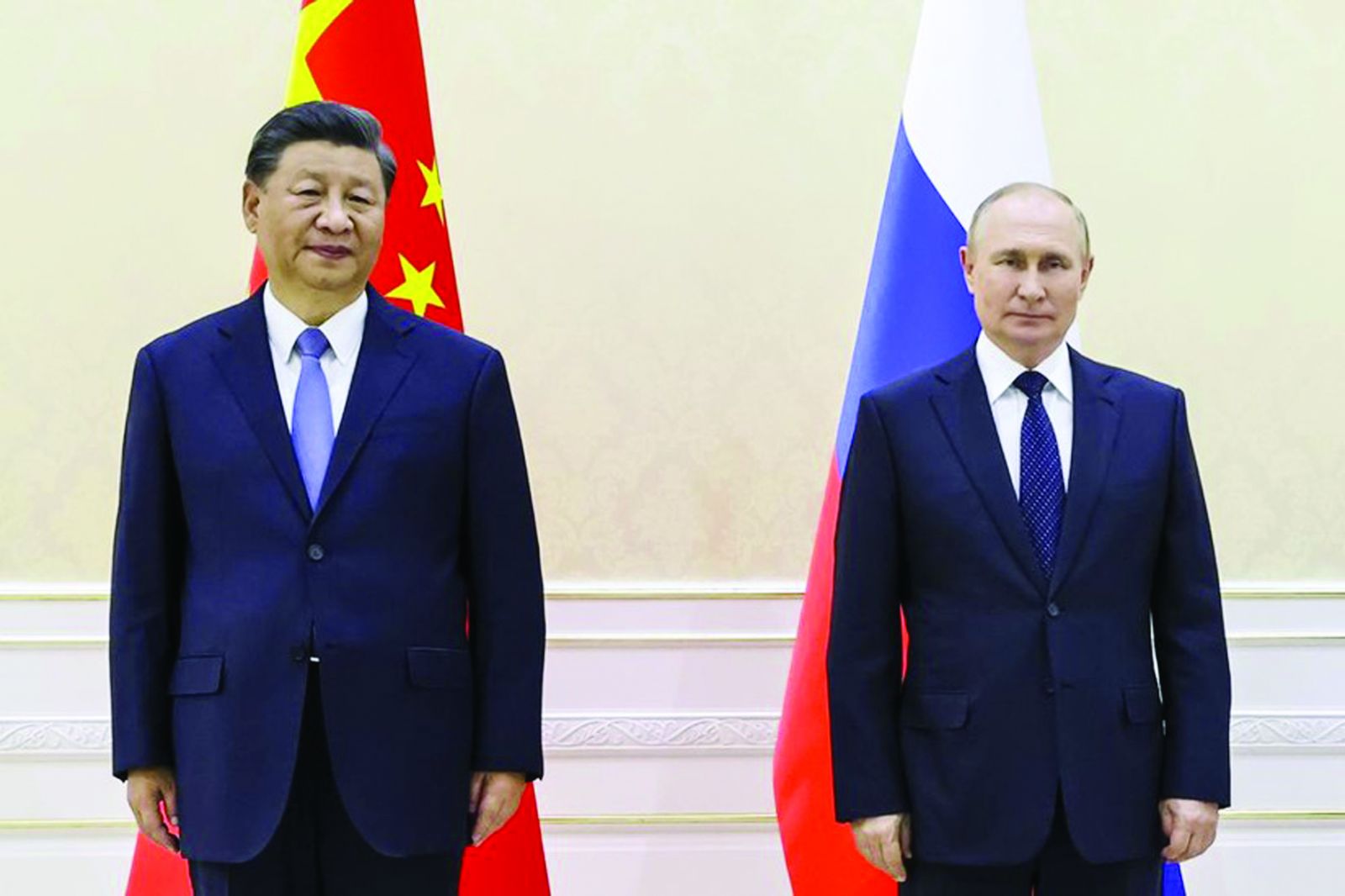 Tổng thống Nga Vladimir Putin và Chủ tịch Trung Quốc Tập Cận Bình tại cuộc gặp bên lề hội nghị thượng đỉnh của Tổ chức Hợp tác Thượng Hải ở thành phố Samarkand, Uzbekistan ngày 15.9. Ảnh: AP