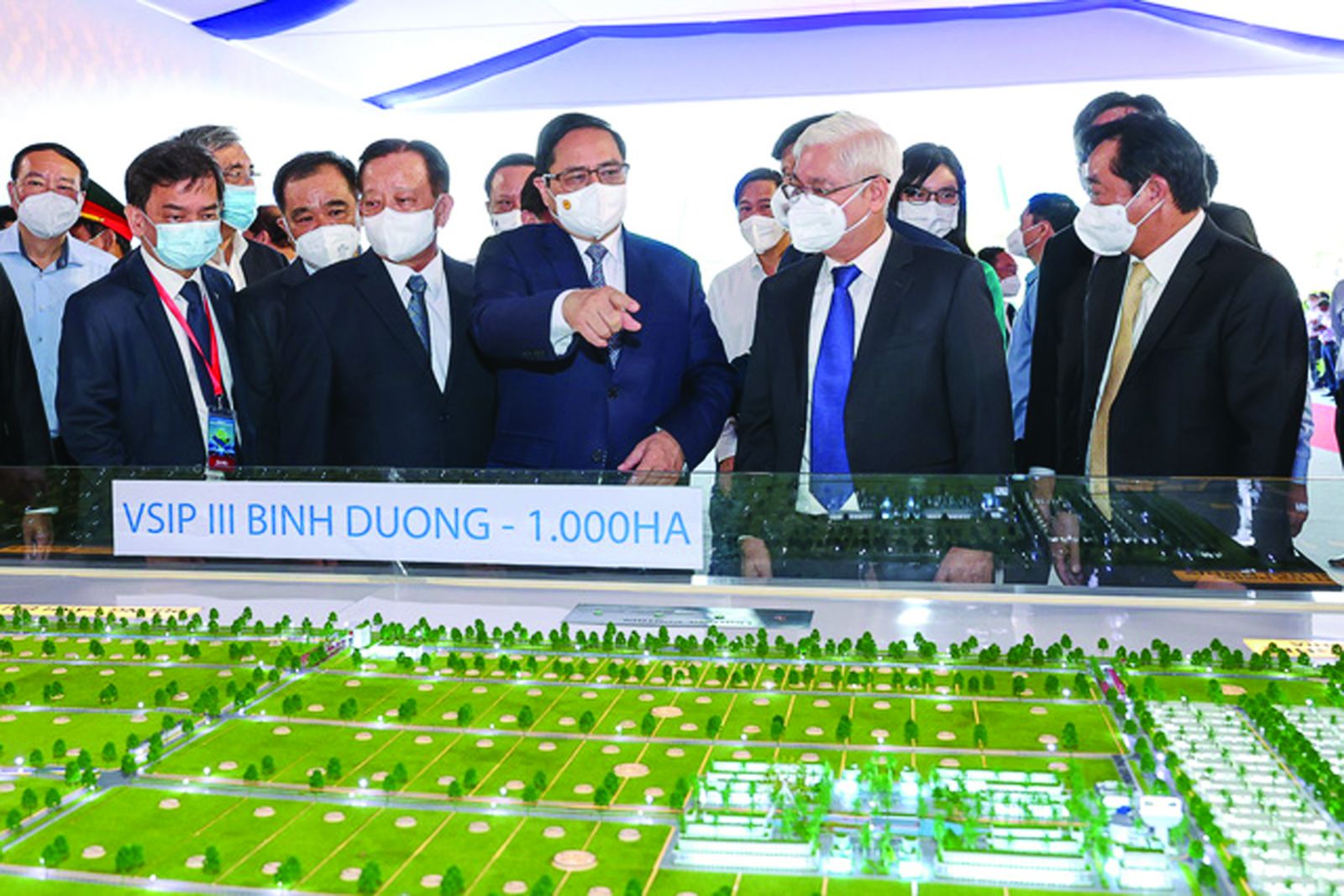  Thủ tướng Phạm Minh Chính tham quan mô hình Khu công nghiệp VSIP III tại tỉnh Bình Dương