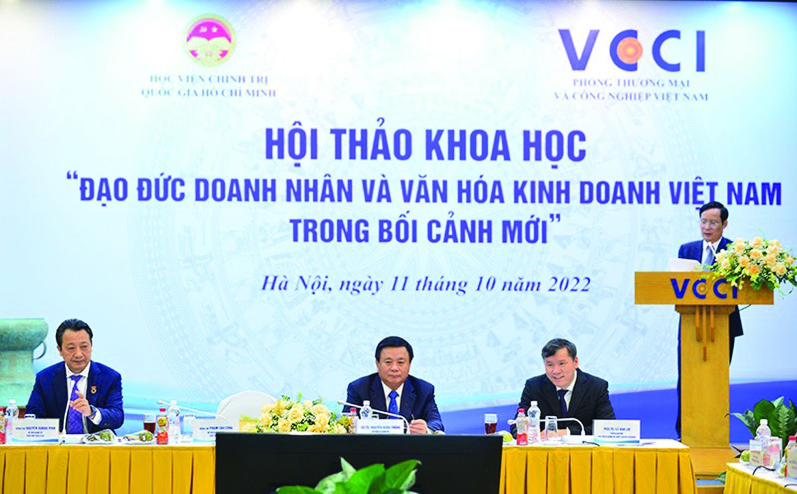  Hội thảo khoa học “Đạo đức doanh nhân và văn hoá kinh doanh Việt Nam trong bối cảnh mới” do VCCI phối hợp cùng Học viện Chính trị Quốc gia Hồ Chí Minh tổ chức.