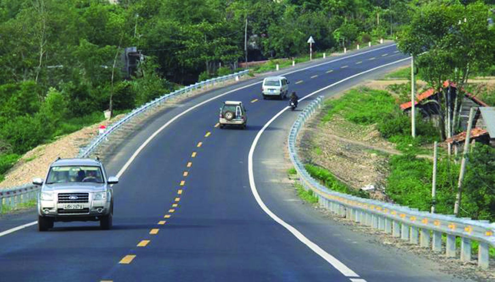  Tuyến cao tốc Gia Nghĩa (Đắk Nông) - Chơn Thành (Bình Phước) kết nối giao thông liên vùng Tây Nguyên, Đông Nam Bộ và TP.HCM, tạo động lực để Bình Phước phát triển.