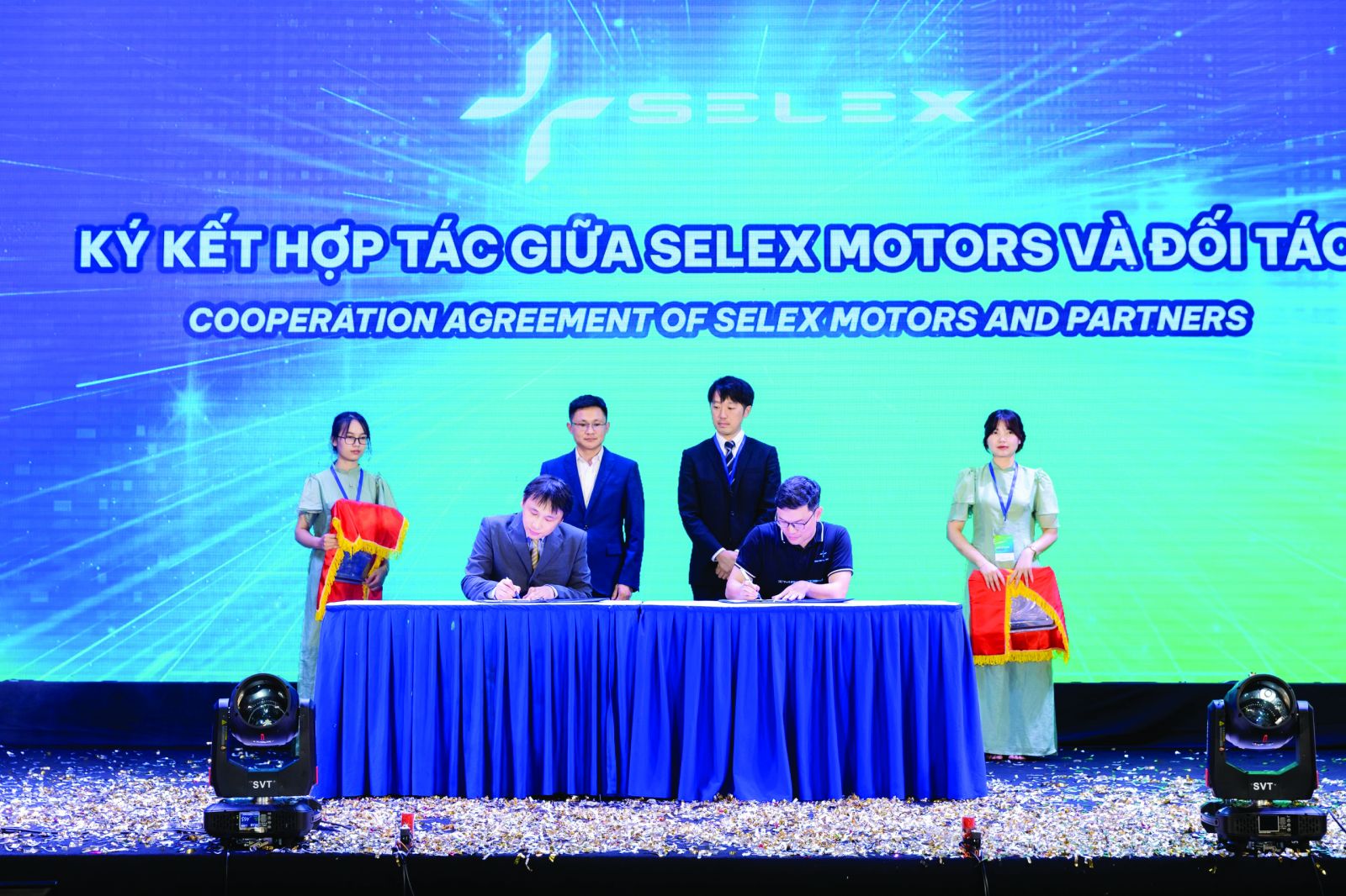  Ký kết hợp tác giữa Selex Motors – công ty phát triển hệ sinh thái phương tiện điện thông minh và đối tác.
