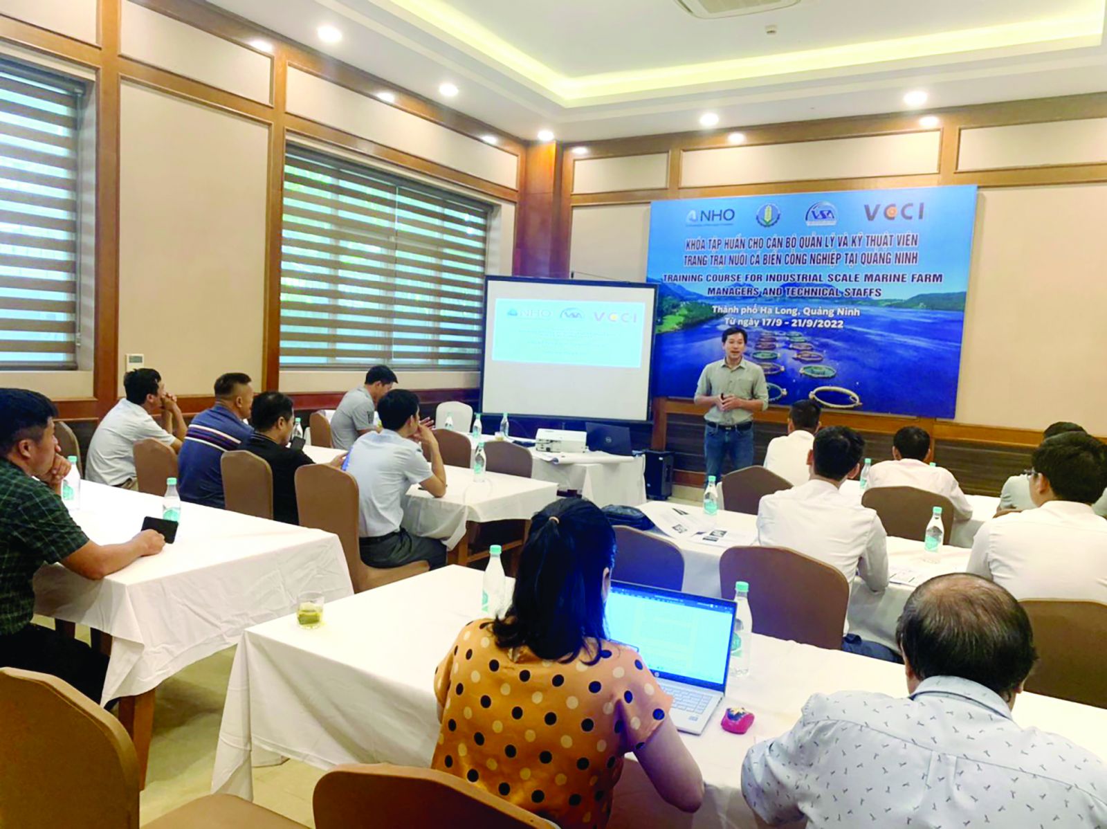  Tập huấn về Thiết lập cơ sở nuôi cá trên biển bằng lồng nổi HDPE cho chủ cơ sở và kỹ thuật viên ở Quảng Ninh do VSA và VCCI HCM) tổ chức.