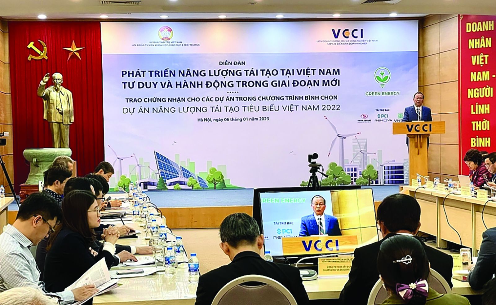 p/Diễn đàn “Phát triển năng lượng tái tạo tại Việt Nam: Tư duy và hành động trong giai đoạn mới” do Tạp chí Diễn đàn Doanh nghiệp tổ chức dưới sự chỉ đạo của VCCI và Ủy ban Trung ương Mặt trận Tổ quốc Việt Nam.