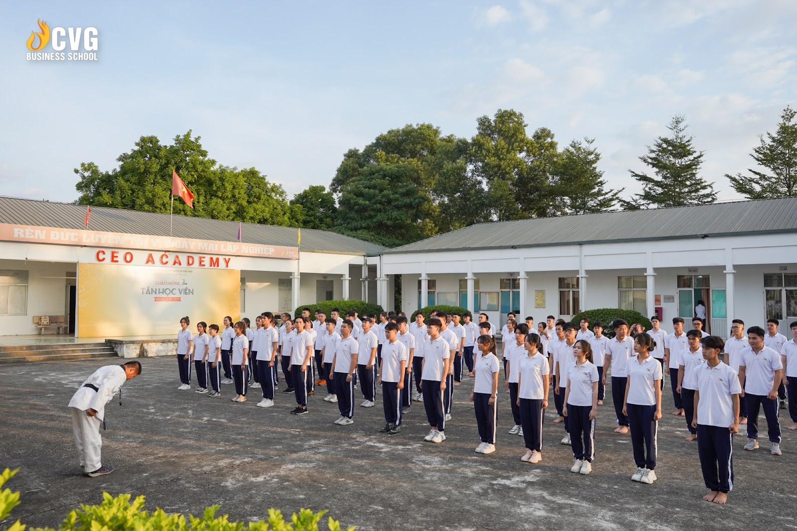 Trường Huấn luyện Doanh nhân CEO Việt Nam Global tiên phong trong việc huấn luyện doanh nhân tương lai phát triển cân đối thể lực.