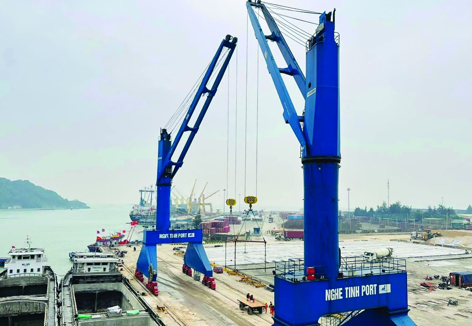  Việc thu hút tàu hàng container cập cảng Cửa Lò, Nghệ An bằng những chính sách ưu đãi vẫn còn là dự thảo, chưa được HĐND tỉnh thông qua, áp dụng