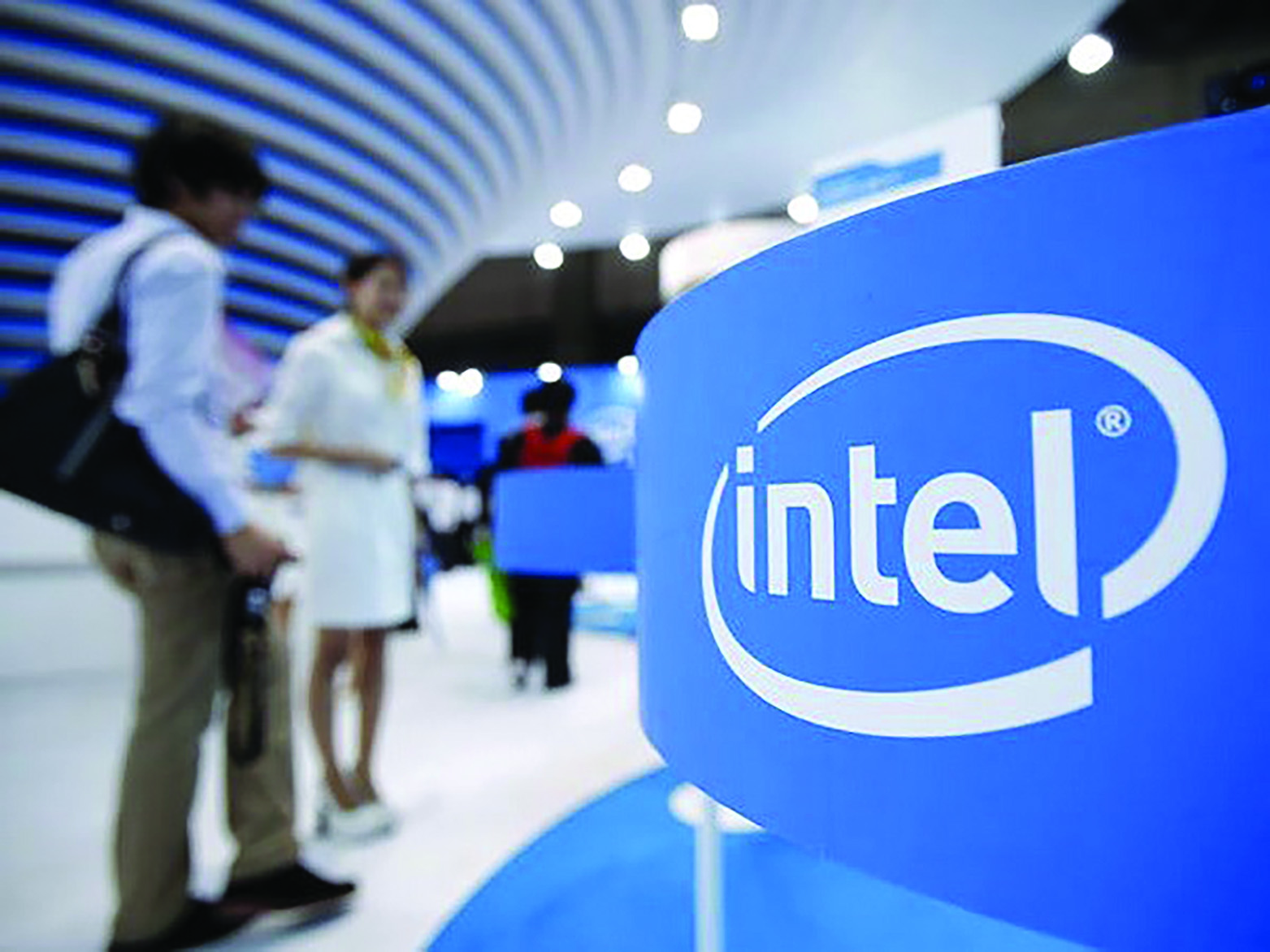  Intel đang xem xét tăng đáng kể khoản đầu tư 1,5 tỷ USD hiện tại vào Việt Nam nhằm củng cố vị thế của Việt Nam trong chuỗi cung ứng toàn cầu về chất bán dẫn.