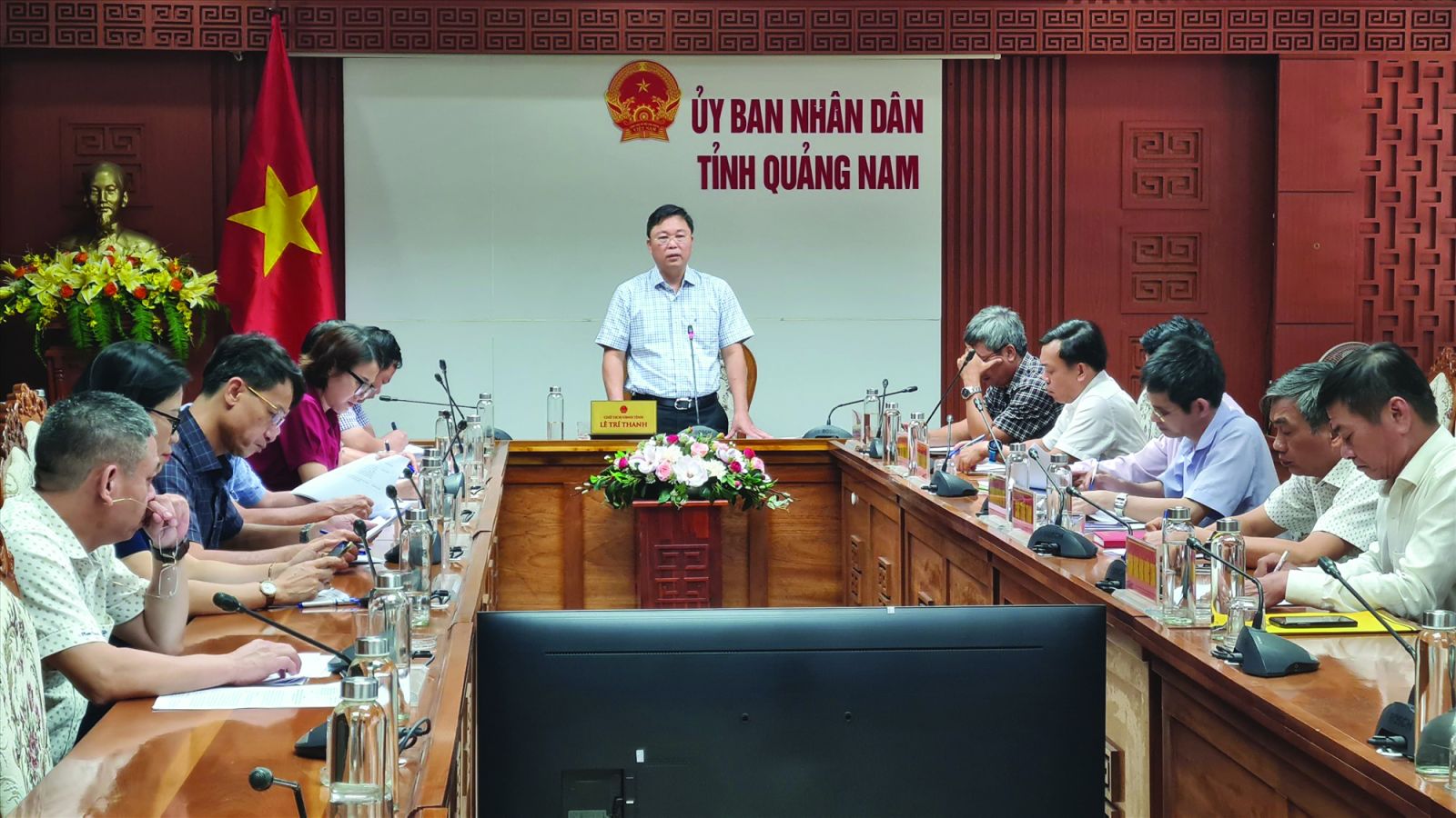  Chủ tịch UBND tỉnh Lê Trí Thanh chủ trì buổi họp Tổ công tác đặc biệt của UBND tỉnh về tháo gỡ khó khăn, vướng mắc cho doanh nghiệp (DN), nhà đầu tư trên địa bàn tỉnh năm 2023 và thời gian tới.