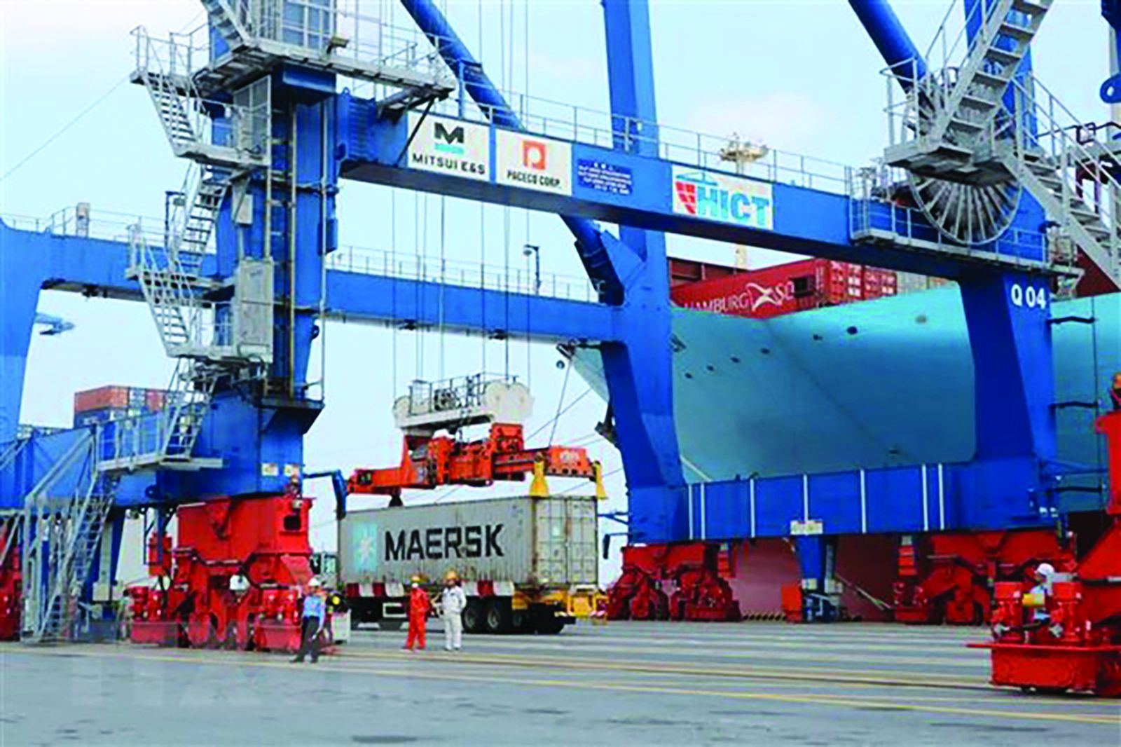  Tàu hàng Maersk Copenhagen cập cảng container quốc tế Tân Cảng Hải Phòng.