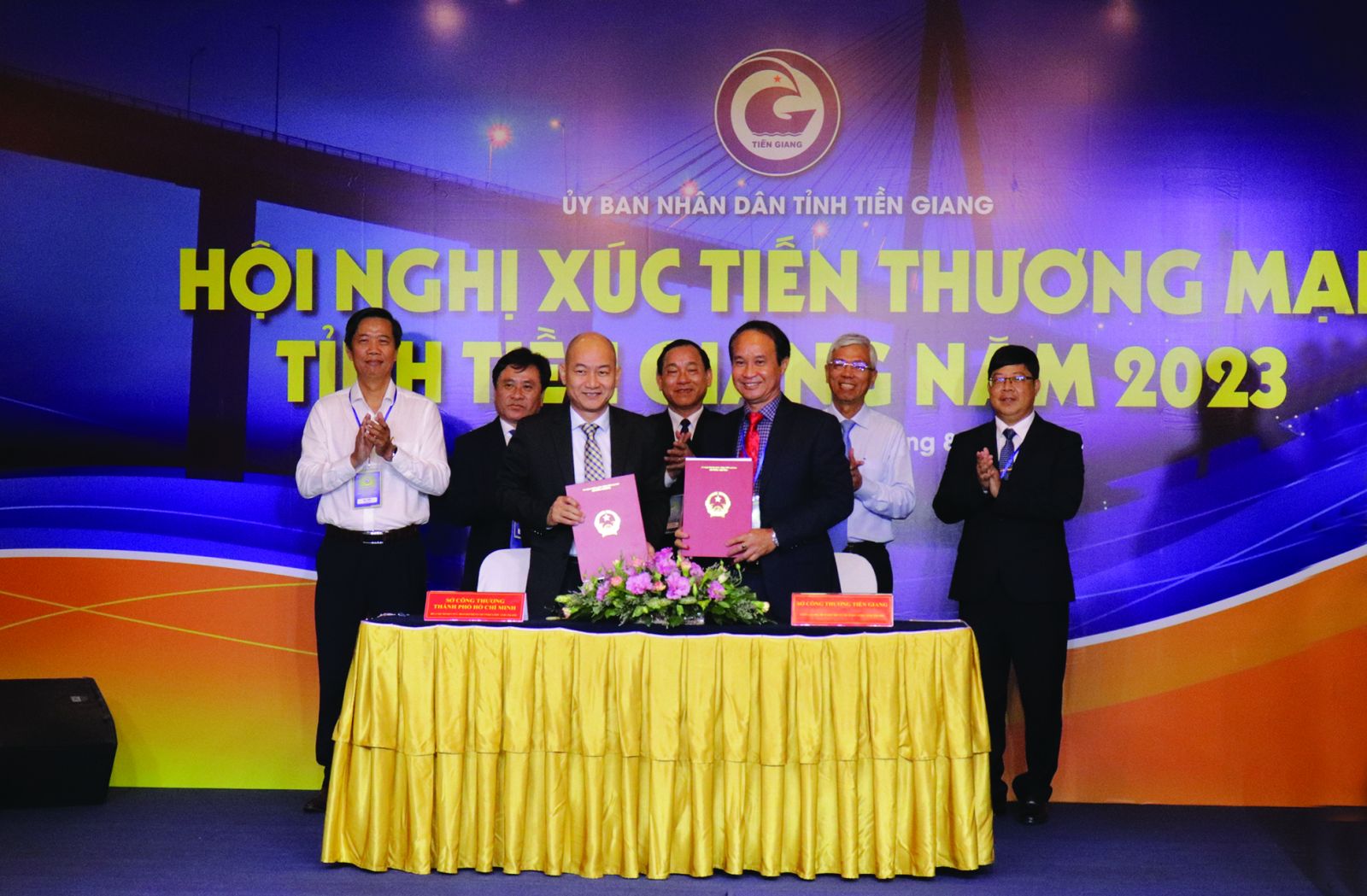  Hội nghị Xúc tiến thương mại tỉnh Tiền Giang năm 2023 và Tuần lễ giới thiệu các sản phẩm OCOP, sản phẩm đặc trưng của Tiền Giang tại TP. Hồ Chí Minh.