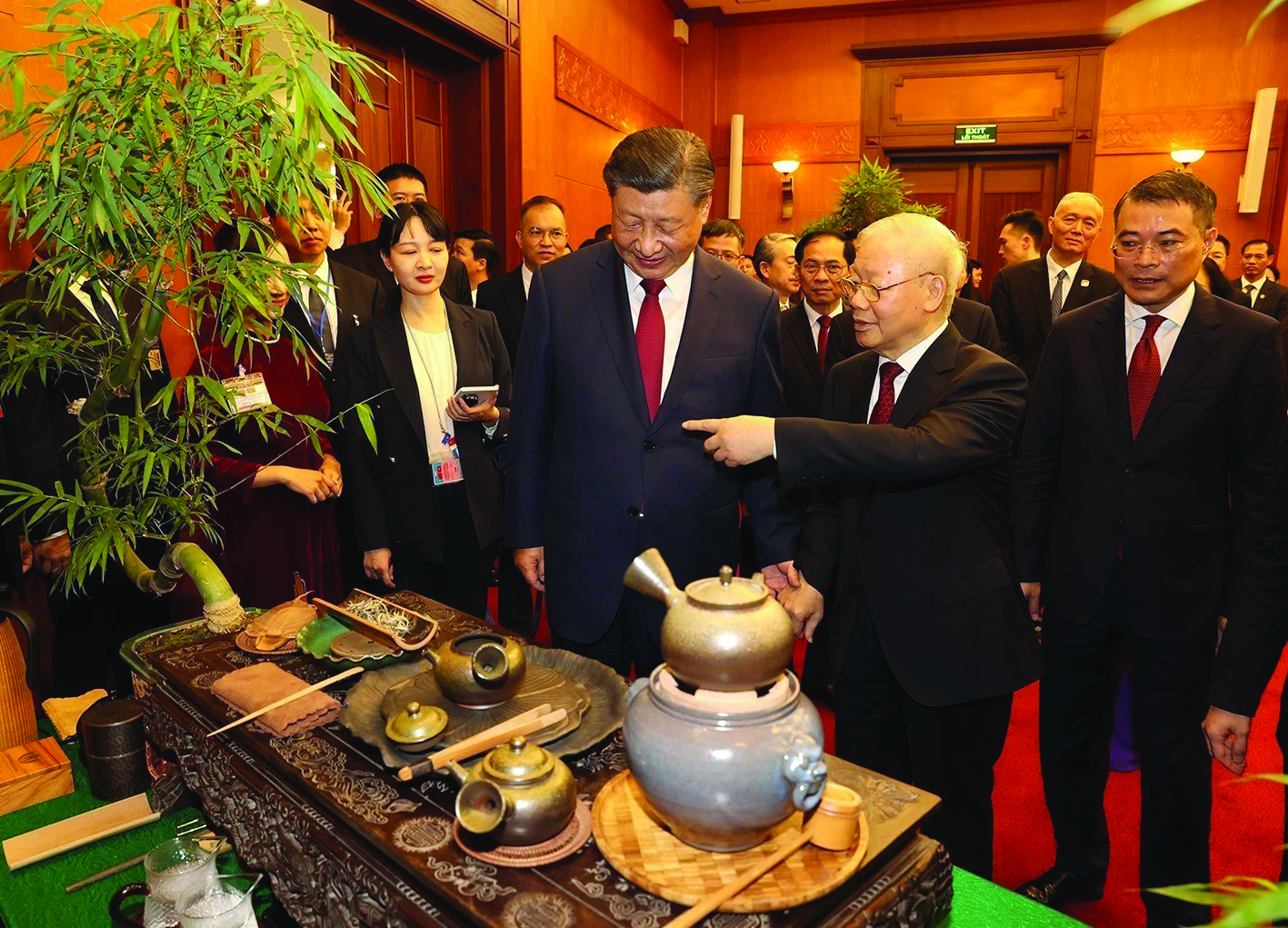 Tổng Bí thư Nguyễn Phú Trọng và Tổng Bí thư, Chủ tịch nước Trung Quốc Tập Cận Bình dự tiệc trà tại Hà Nội. Ảnh: Trí Dũng