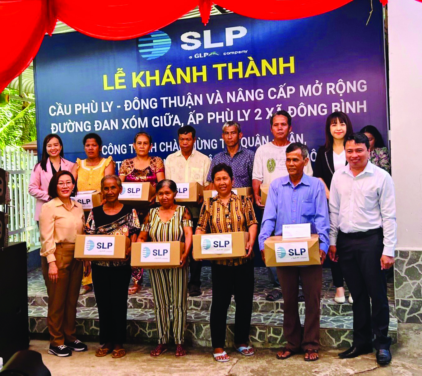  SLP xây tặng cầu Phù Ly cho người dân thị xã Bình Minh, tỉnh Vĩnh Long.