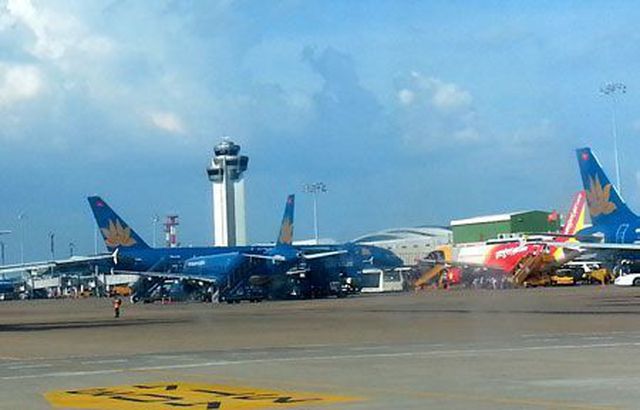 Sân bay Tân Sơn Nhất - TPHCM