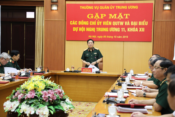 Đại tướng Ngô Xuân Lịch phát biểu tại buổi gặp mặt. Ảnh BQP