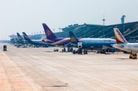 Chỉ trong 1 tháng, hàng không Việt "mất trắng" 40% khách quốc tế