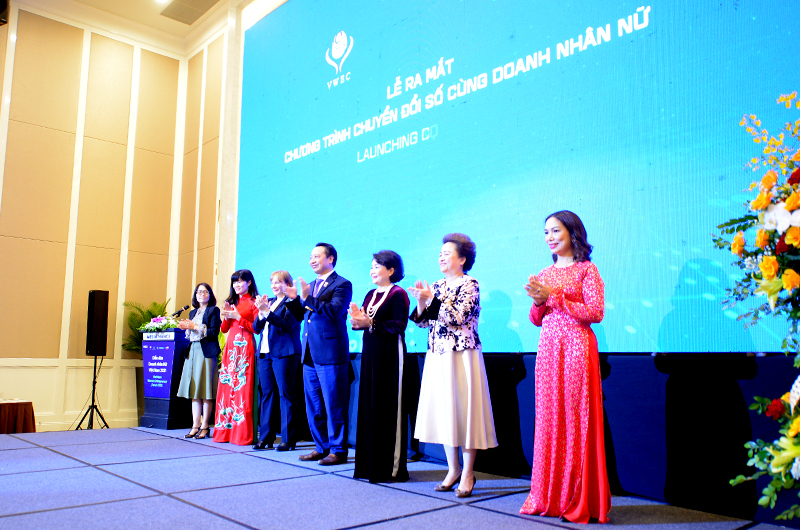 Hội đồng Doanh nhân nữ Việt Nam ra mắt chương trình “Chuyển đổi số cùng Doanh nhân nữ” .