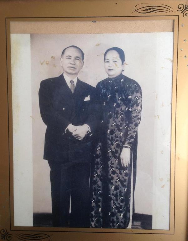 Hai vợ chồng<p/>ông Trương Văn Bền