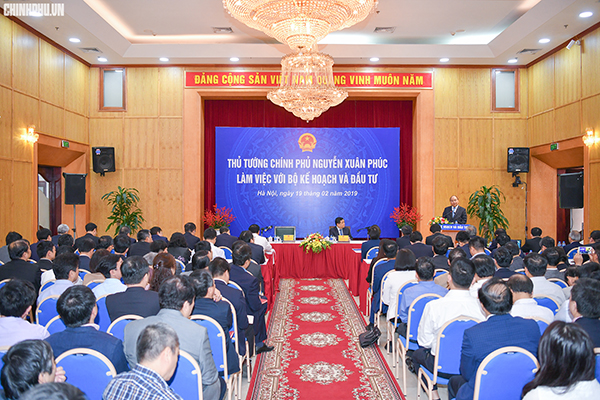 Thủ tướng Nguyễn Xuân Phúc đặt ra 5 bài toán lớn cho Bộ KH&ĐT. 